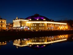 Urban Transit Hacks: Mastering City Commutes Urban Transit Hacks: Mastering City Commutes