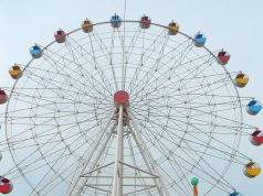 Traveling with Tots: The Ultimate Family Guide Traveling with Tots: The Ultimate Family Guide