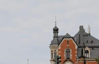 Tourism’s Double-Edged Sword: Heritage at Risk? Tourism’s Double-Edged Sword: Heritage at Risk?