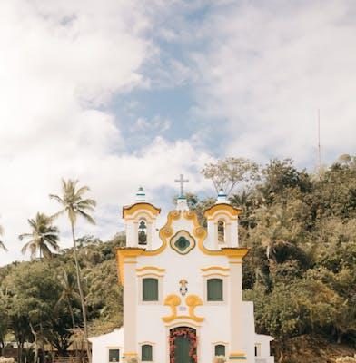 Balancing Heritage and Tourism: Protecting Traditions Balancing Heritage and Tourism: Protecting Traditions